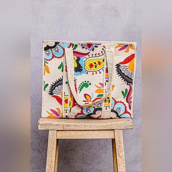 #1307 POL Folk Garden Heirloom Tote - Picture 6 of 9